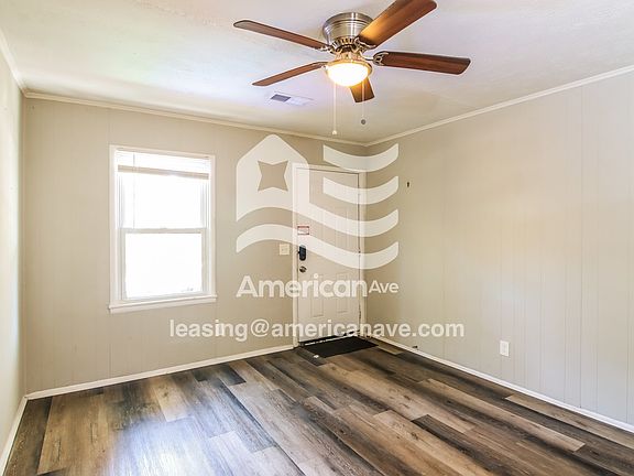 1713614_004_living_room_4.jpg
