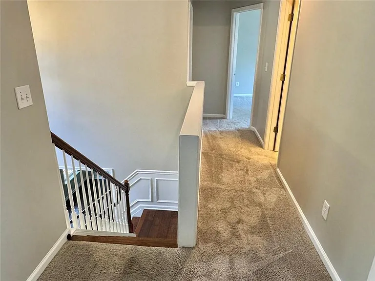 230 Albrighton Ct — Photo 13