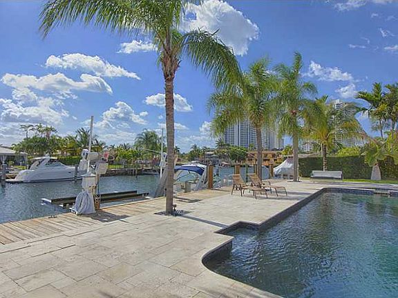 GOLDEN ISLES WATERFRONT