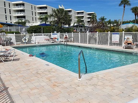 3rd image of 1035 Seaside Dr #42