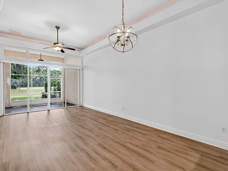 166 Sedona Cir — Photo 13