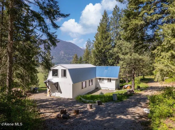 132 Santa Fe Ln, Bonners Ferry, ID 83805