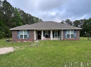 289 Baughman Rd, Poplarville, MS 39470