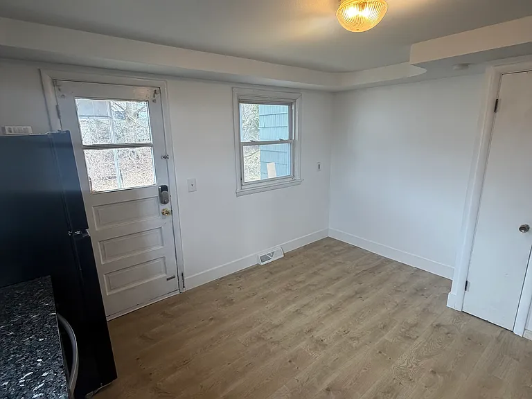 115 Genesee Park Dr #2 — Photo 3