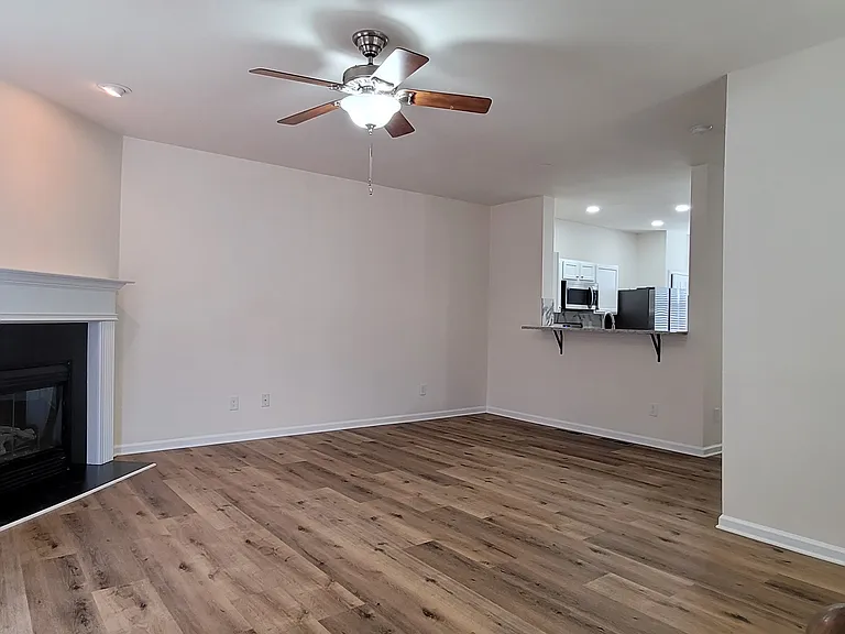 2228 Landing Ridge Dr — Photo 12