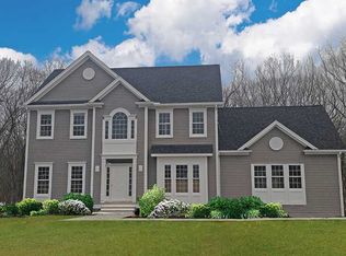 8 Arbor St, Cranston, RI 02921