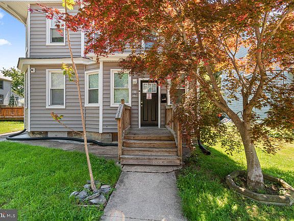 3rd image of 3211 Batavia Ave