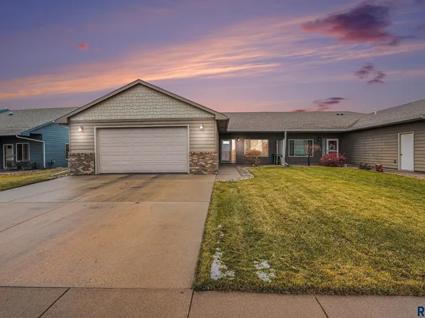 1707 S Mary Beth Ave, Sioux Falls, SD 57106