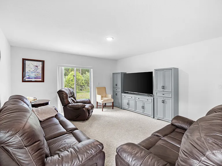 1011 Starfire St SE — Photo 21