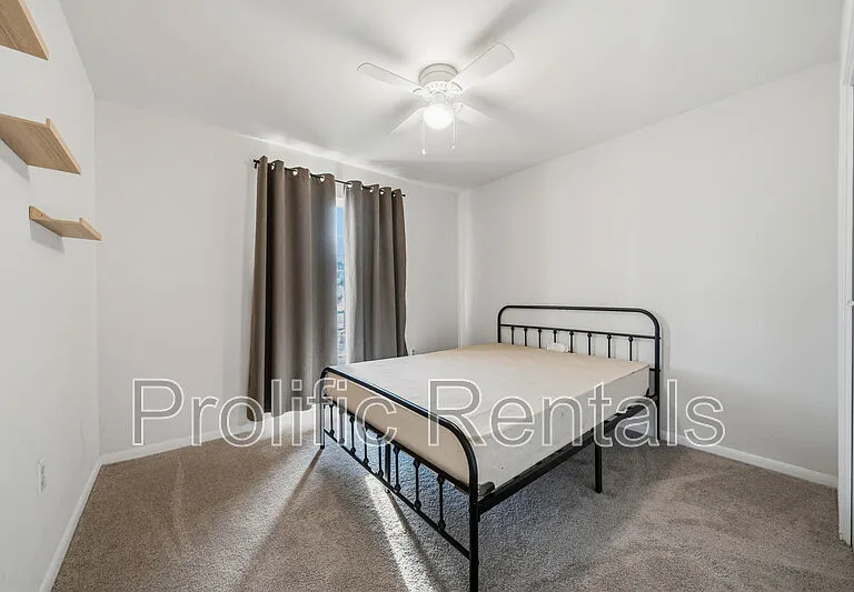 610 Creek St — Photo 25