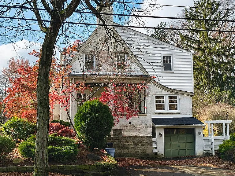 272 Dixon Ave — Photo 5