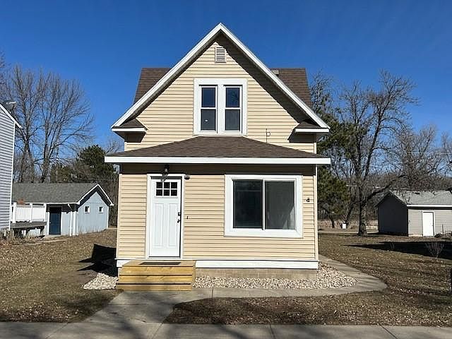1st image of 309 2nd St S