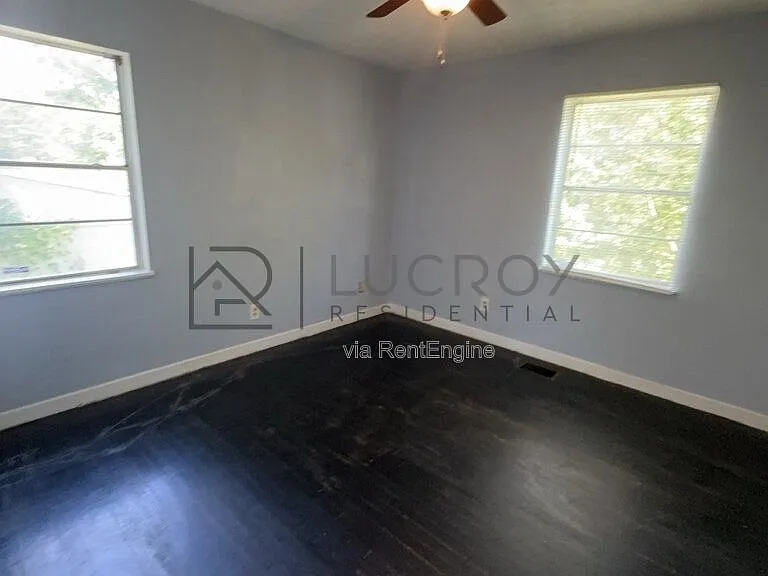 1339 Maria Dr — Photo 10