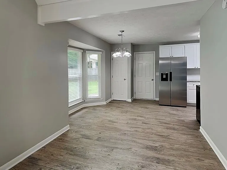 2621 Hereford Ct SW — Photo 3