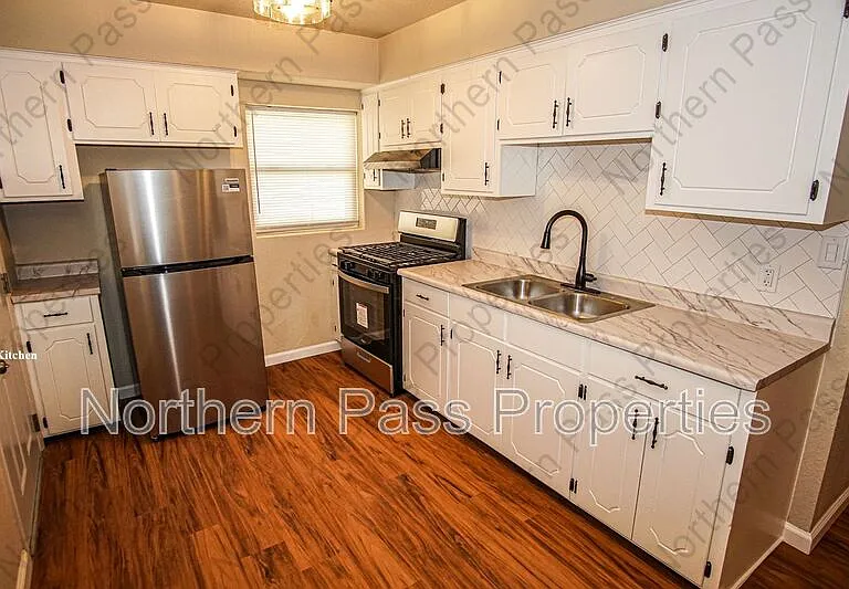 6155 Cleveland Ave #BACK HOUSE — Photo 3