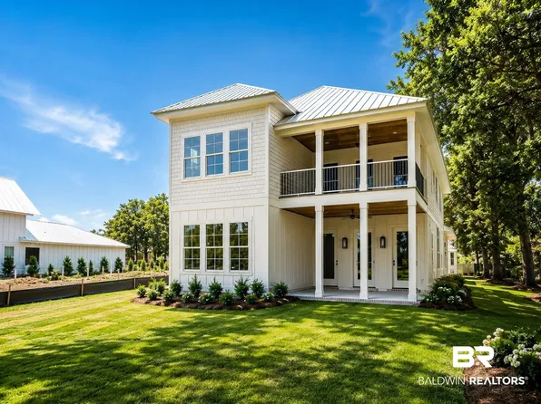 2613 Chastain St, Gulf Shores, AL 36542