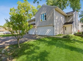 1943 Charles Ln #1943, Aurora, IL 60505