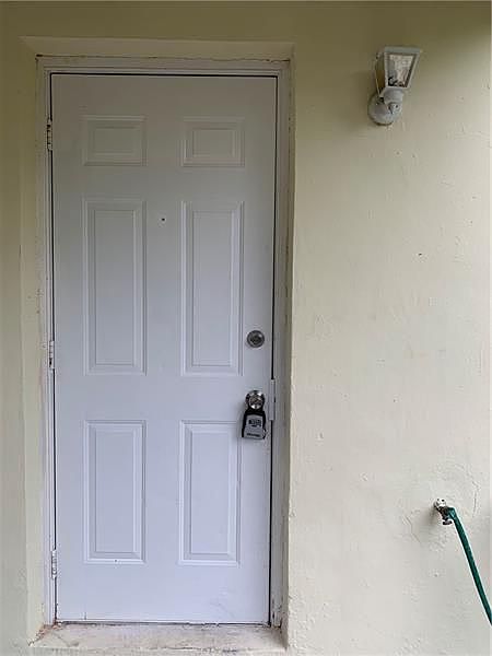 1st image of 317 NW 6th Ct