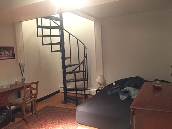 4th image of 468A 17th St APT 1R