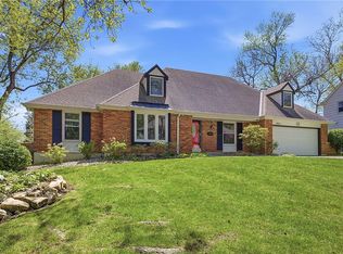 5805 W 90th Ter, Overland Park, KS 66207