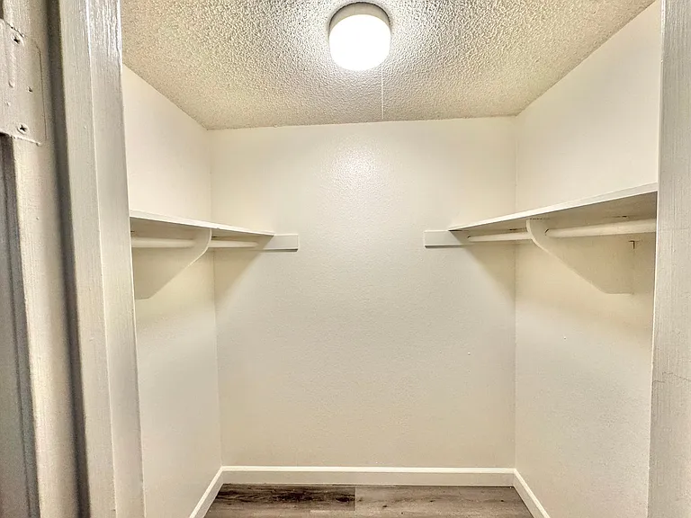 4546 Norwood Street — Photo 17
