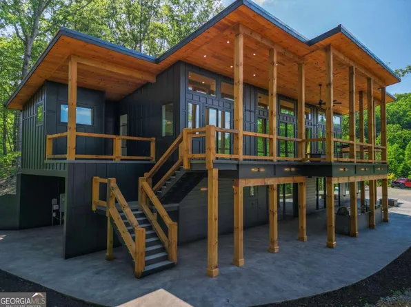 265 Park Glen Ln, Mineral Bluff, GA 30559