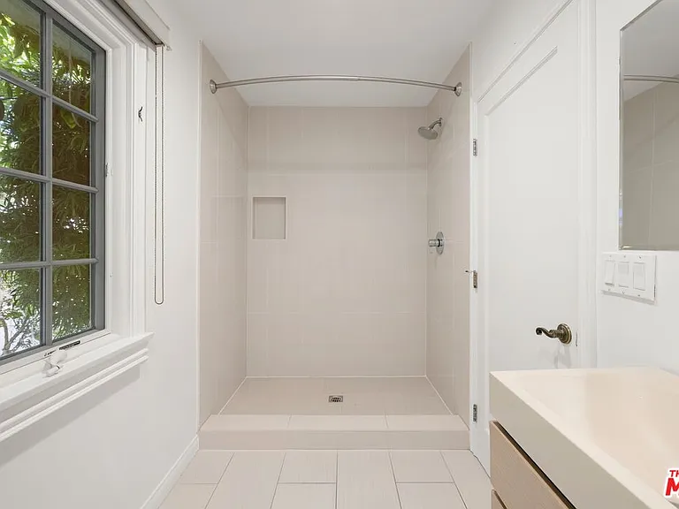 501 Cascada Way — Photo 12