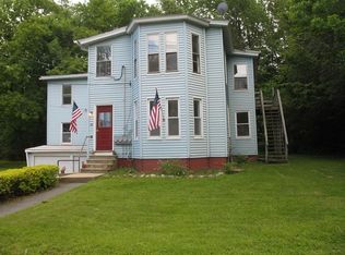 26 S Pleasant St, Ashburnham, MA 01430