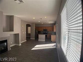 3rd image of 907 Shining Rose Pl