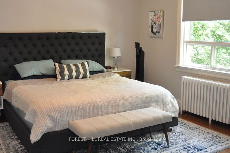 Toronto House for rent - 4 Bedrooms — photo 9