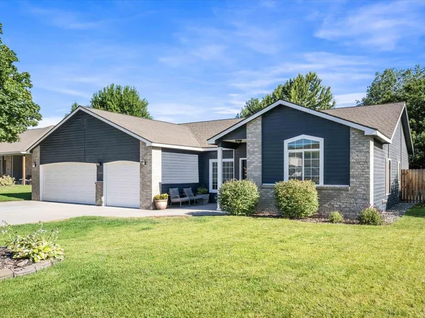 5404 Kapiolani Ct, West Richland, WA 99353
