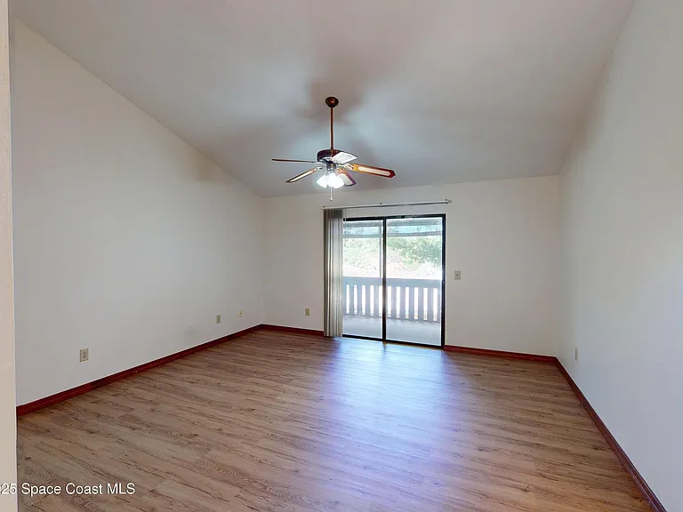 9017 Manchester Ln #21E — Photo 4
