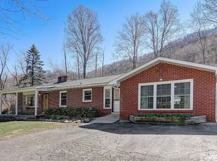(Undisclosed Address), Waynesville, NC 28786