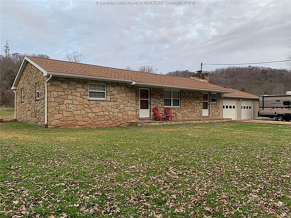 3rd image of 4550 Woodrum Ln