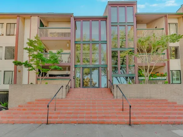 2211 Latham St APT 322, Mountain View, CA 94040