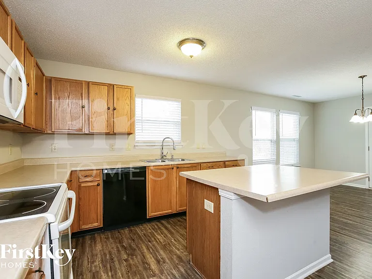 10437 Split Rock Way — Photo 6