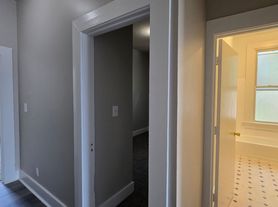 2-Bed Section 8 Approved, 2 br / 1.0 ba, $1070