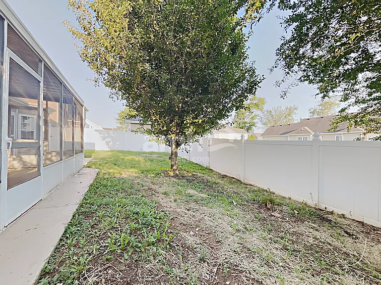 1727 Antebellum Dr — Photo 16