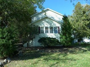 1432 Seminole Rd, Algonquin, IL 60102