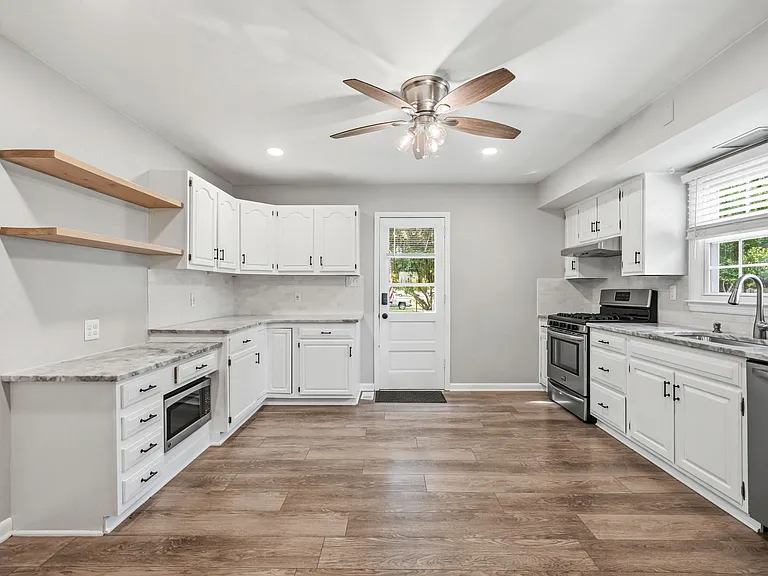41 Orchard Ave — Photo 12