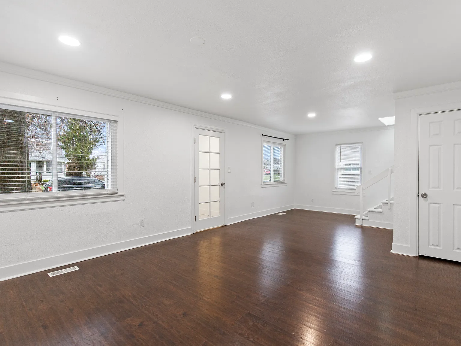 3 bed, 1420 sqft, $2,000 — Photo 2