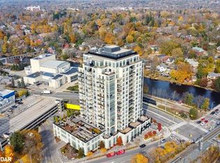 160 Macdonell St #402, Guelph, ON
