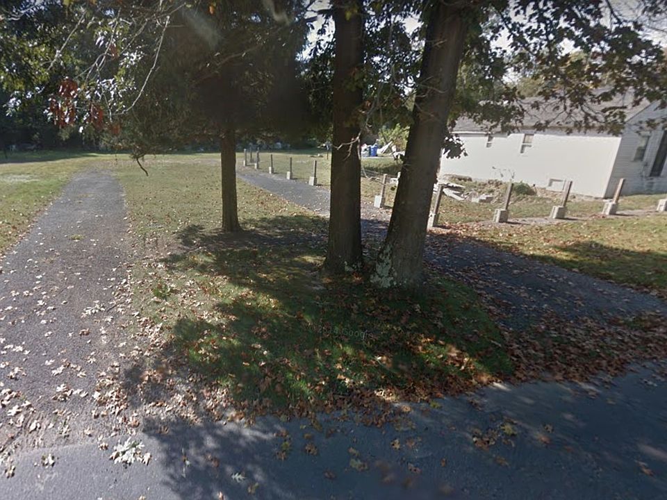 2nd image of 110 Colin Powell Dr