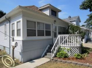 53 Parkview Ave, Mount Clemens, MI 48043