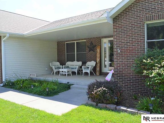 3rd image of 10161 N 150th St