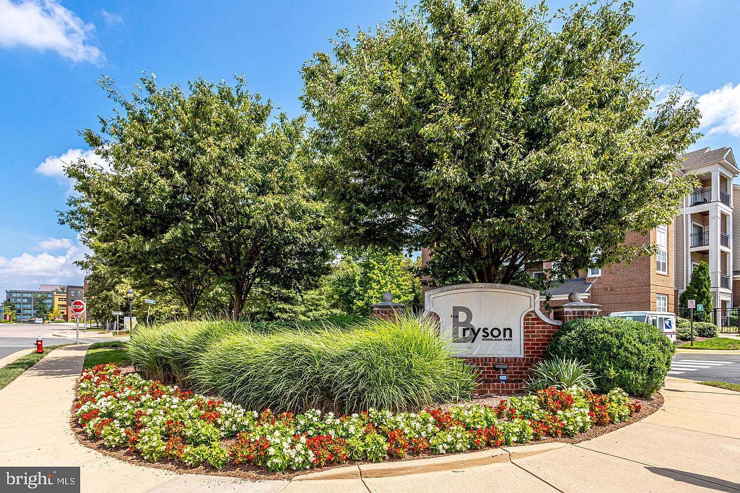 12937 Centre Park Cir, Herndon, VA 20171 | Zillow
