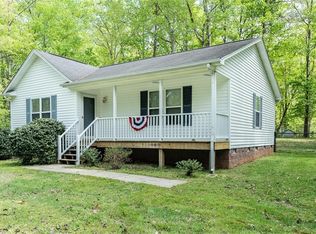 2802 Oak Pointe Ln, Mebane, NC 27302