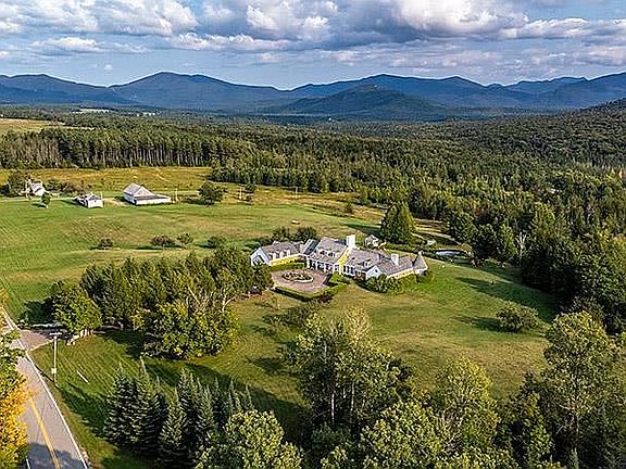3rd image of 517 Bear Cub Ln
