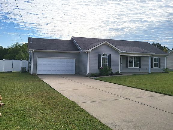 3rd image of 1401 Bairdscorner Dr