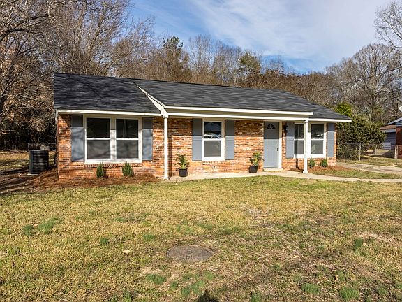 2nd image of 4785 Gardiner Dr